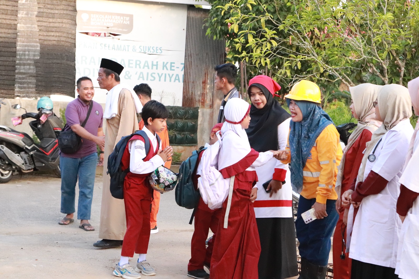 Ada Dokter Hingga Koki, Uniknya MPLS di Sekolah Kreatif Muhammadiyah Bontang